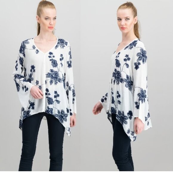 Karen Kane Embroidered High Low Blouse Off White/Navy Size M - Picture 1 of 6
